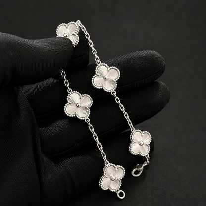 The Amara Clover Bracelet